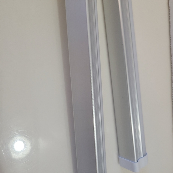 LED Shop Light Fixture 12in 2 pack - Picture 7 of 8